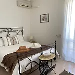 Sangio' בית נופש *